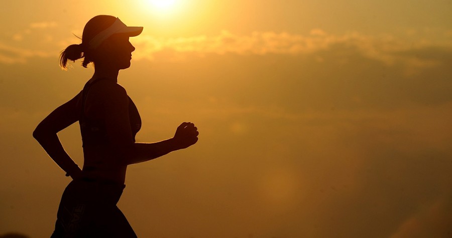 Joggeuse qui court